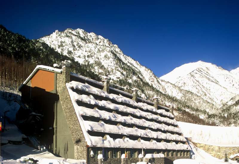 Atiram Patagonia Hotel Arinsal Ngoại thất bức ảnh