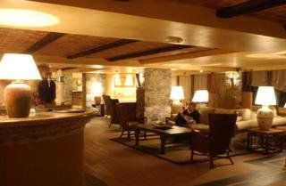 Atiram Patagonia Hotel Arinsal Ngoại thất bức ảnh